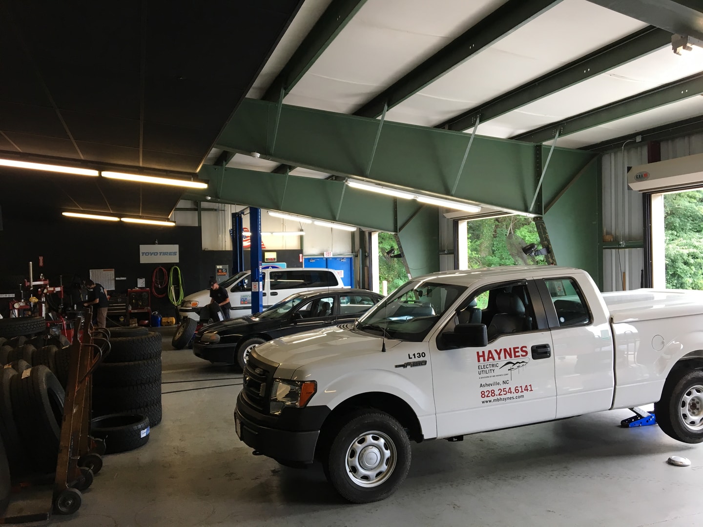 WNC Tire Sales logo